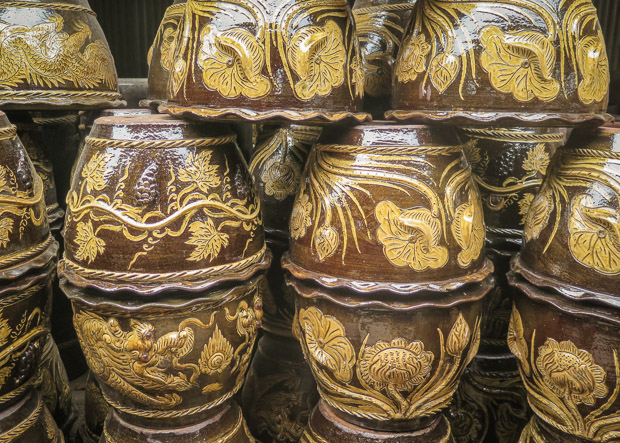Thai pottery