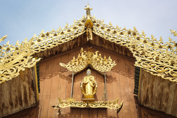 Visiting the Shwedagon Pagoda in Yangon